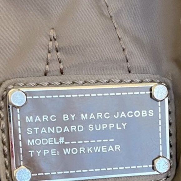 MARC by MARC JACOBS STANDARD SUPPLY - Picture 8 of 8